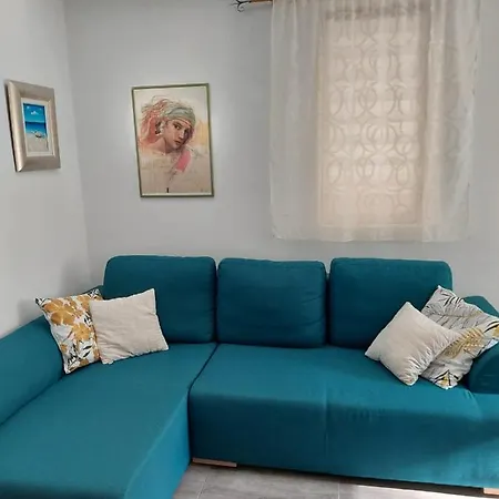 Tina Apartman